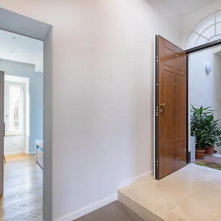 Appartement Historic Center Stylish Flat With Balcony! *