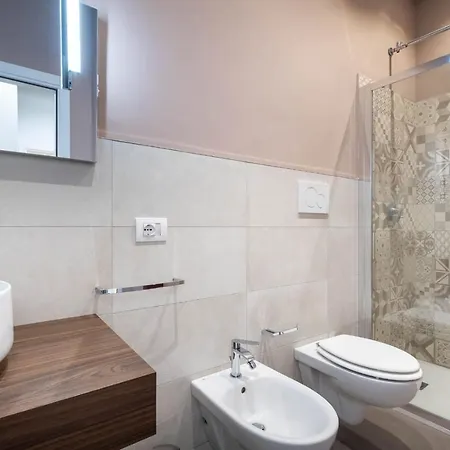Historic Center Stylish Flat With Balcony! Sienne